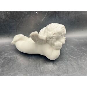Vtg Vigor White Bisque Porcelain Reclining Cherub Angel Figurine 4" Valentine's